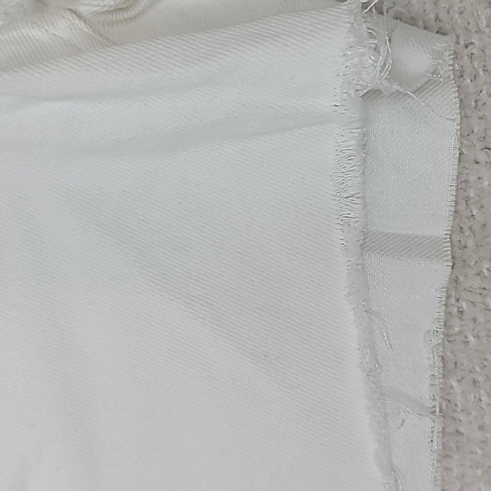 Boyish Monty Cotton Blend High Rise Relaxed Raw Hem Shorts Vintage White NWOT - Picture 12 of 17